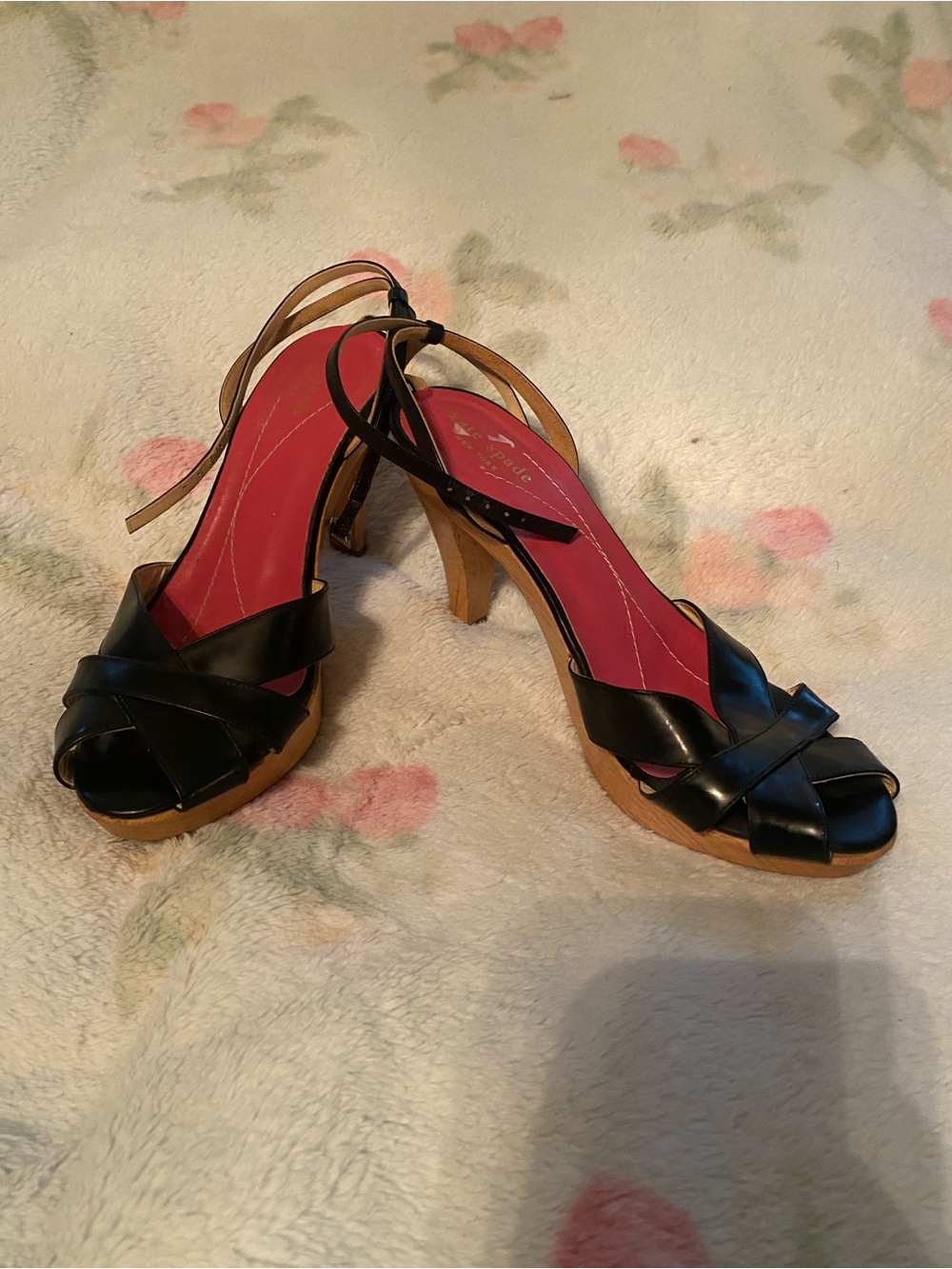 Kate Spade Black Patent Leather Slingback Strappy Platform Heels wooden soles